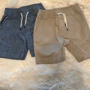 2 pair boys gap shorts size small